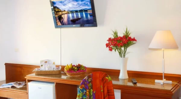 habitacion-lujo-vista-mar-dbl-hotel-coronado-beach-83089.webp